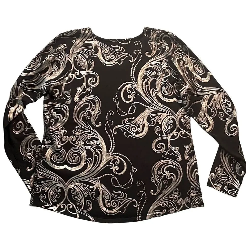Chico’s black and metallic swirly print v-neck long sleeve sweater size M